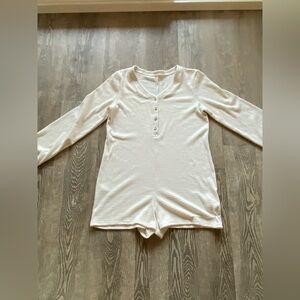 Hollister Gilly Hicks Cozy Waffle Romper in Ivory NWOT